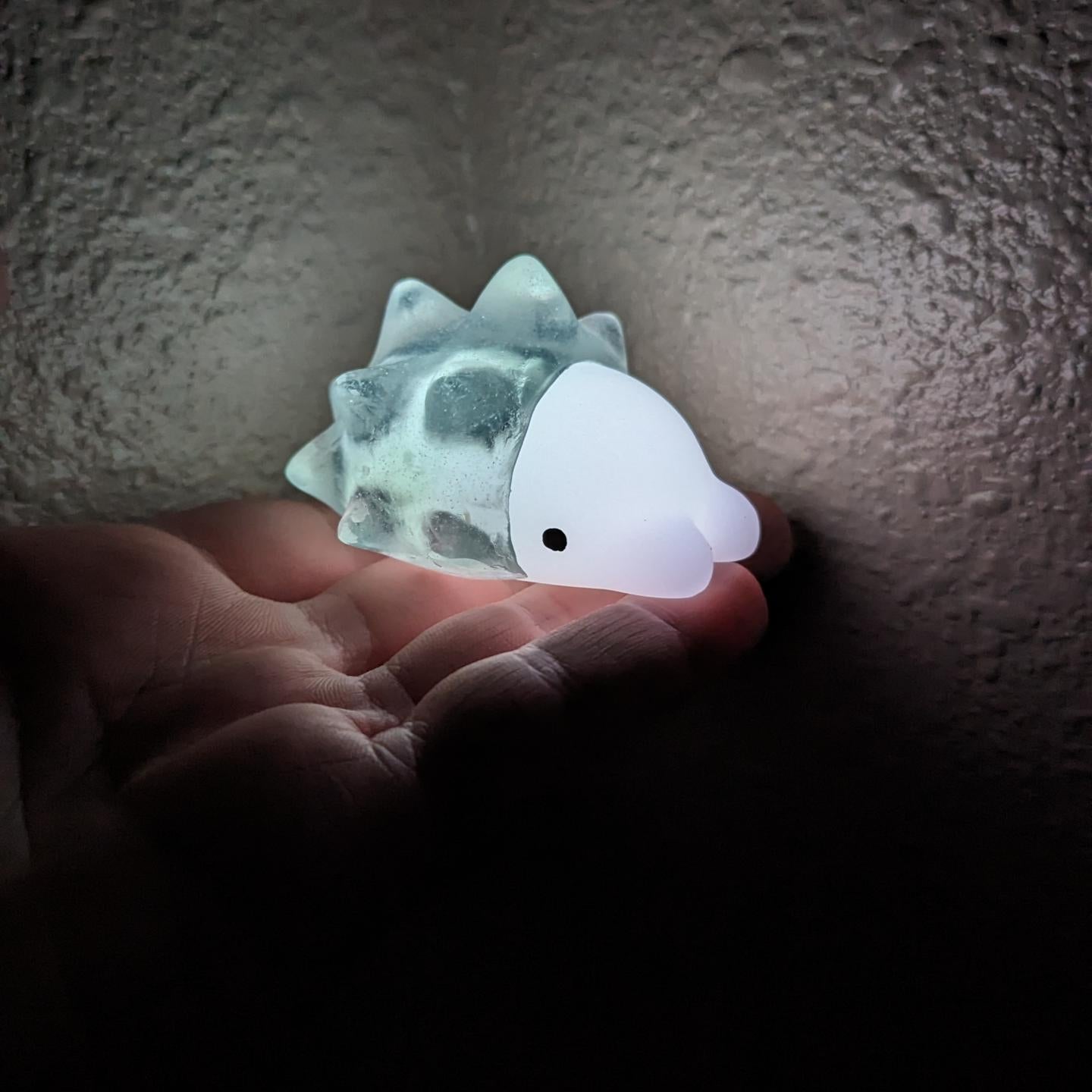 Resin figure glow in the dark Ice