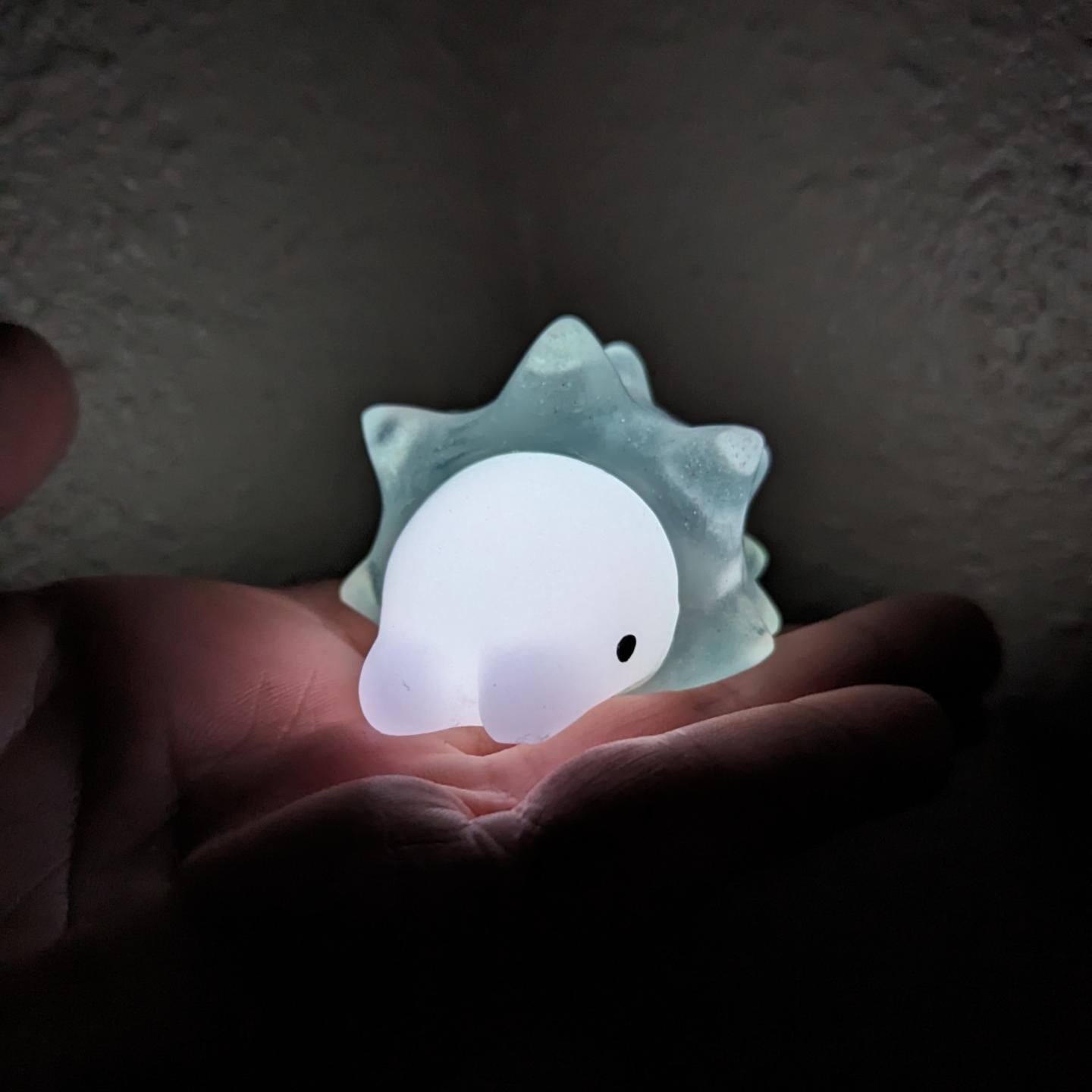 Resin figure glow in the dark Ice